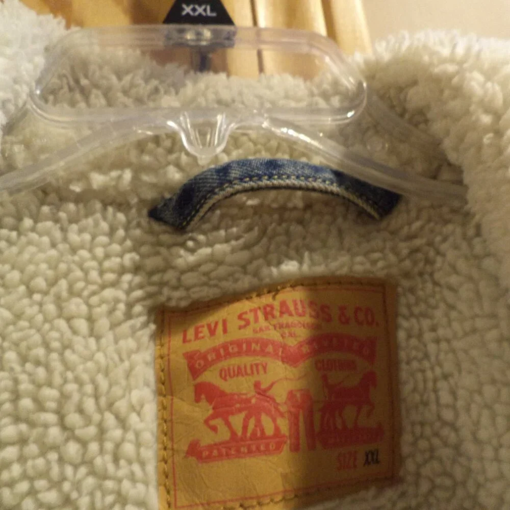 LEVI STRAUSS & CO. JEAN Jacket - DENIM Jacket - Fleece Lined-Loose Fit Size: XXL - Picture 6 of 13